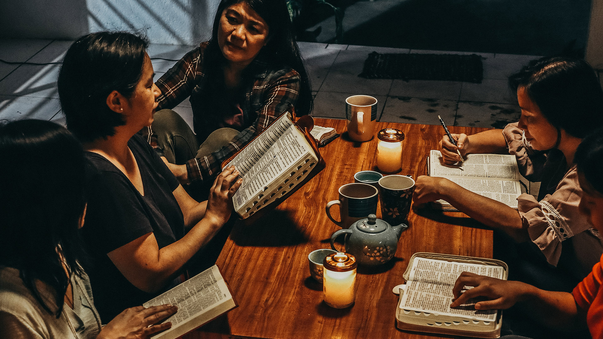 CN_Representative image of Rebecca to illustrate the secret bibl